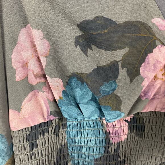 Wilfred Cropped Semi Sheer V Neck Blouse Gray Floral Womens Size Small - Picture 12 of 12